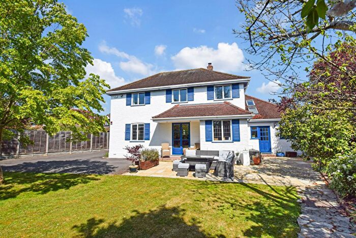 5 Bedroom Detached House For Sale In Poyle Lane, Burnham, Buckinghamshire, SL1