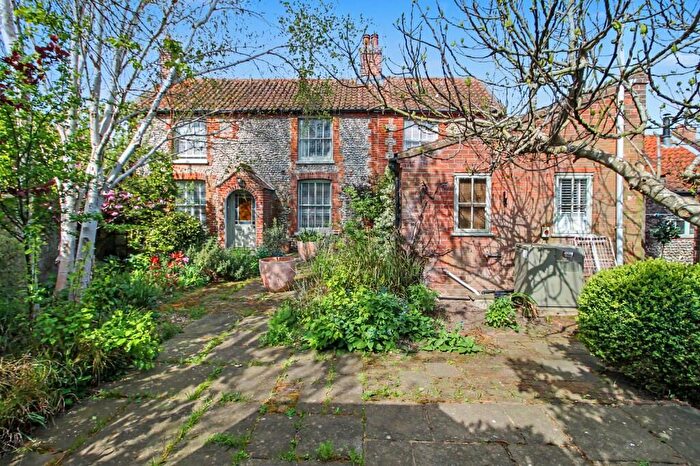 4 Bedroom Detached House For Sale In Station Road, Weybourne, NR25