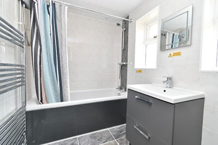 1 Bedroom Semi-Detached House To Rent In Darrell Place, Earlham, Norwich, NR5