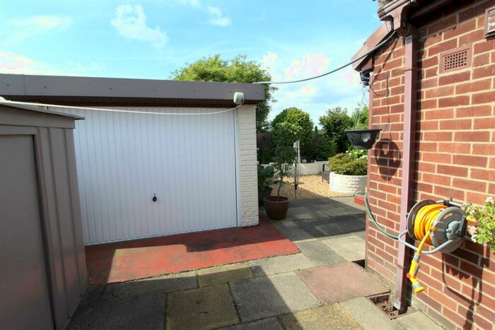 2 Bedroom Semi-Detached Bungalow For Sale In Mansfield Avenue, Denton, Manchester, M34