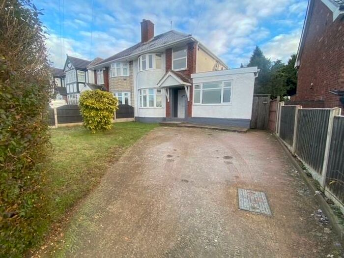 3 Bedroom House To Rent In Birmingham Road, Great Barr, Birmingham, B43
