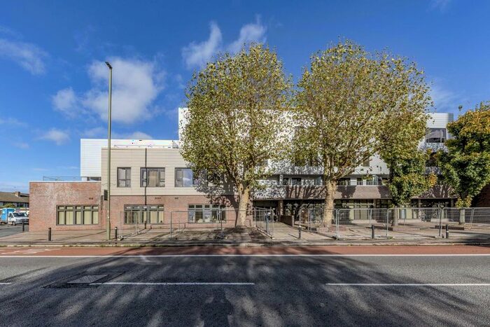 1 Bedroom Flat To Rent In Staines Road West, Sunbury-On-Thames, TW16