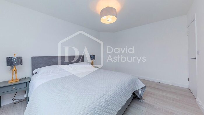 3 Bedroom Terraced House To Rent In Ashley Road, Stroud Green, London, N19