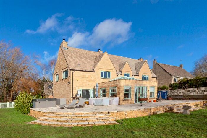 6 Bedroom Detached House For Sale In Kelmscott, Lechlade, GL7