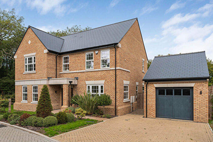 4 Bedroom Detached House For Sale In Oakfields, Preston, Hitchin, SG4