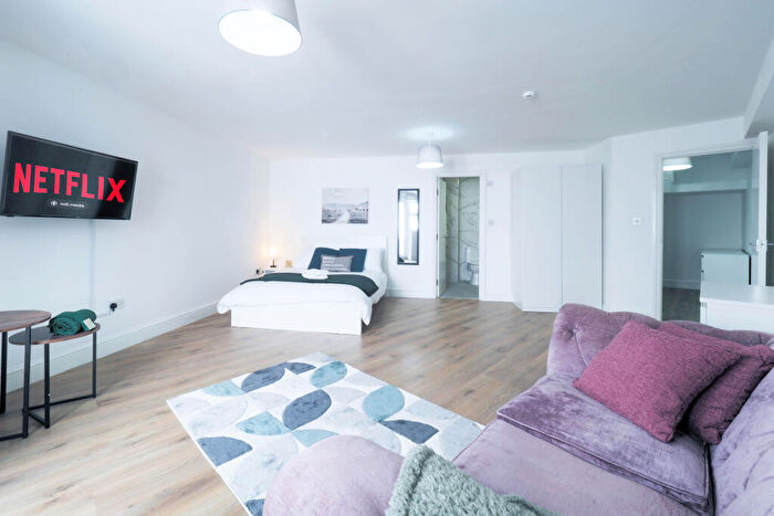 2 Bedroom House To Rent In Prince Of Wales Rd Belsize Park London, NW3