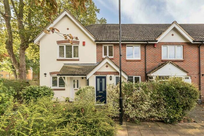 2 Bedroom Property To Rent In Peppermead Square, Slagrove Place, London, SE13