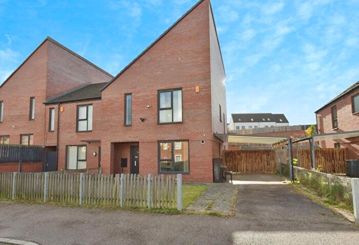 3 Bedroom Semi Detached House For Sale In Falstaff Road, Sheffield, South Yorkshire, S5
