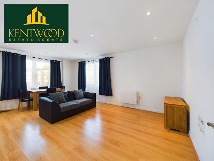 1 Bedroom Flat To Rent In Stoke Road, Slough, SL2