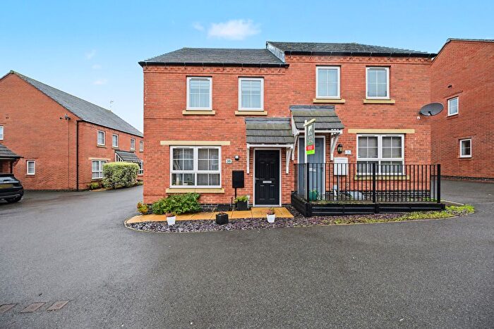 3 Bedroom Semi-Detached House For Sale In Sedge Road, Coton Meadows, Rugby, CV23