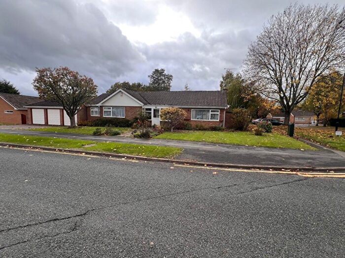 4 Bedroom Semi-Detached Bungalow For Sale In Four Bedroom Corner Plot Bungalow, CV4