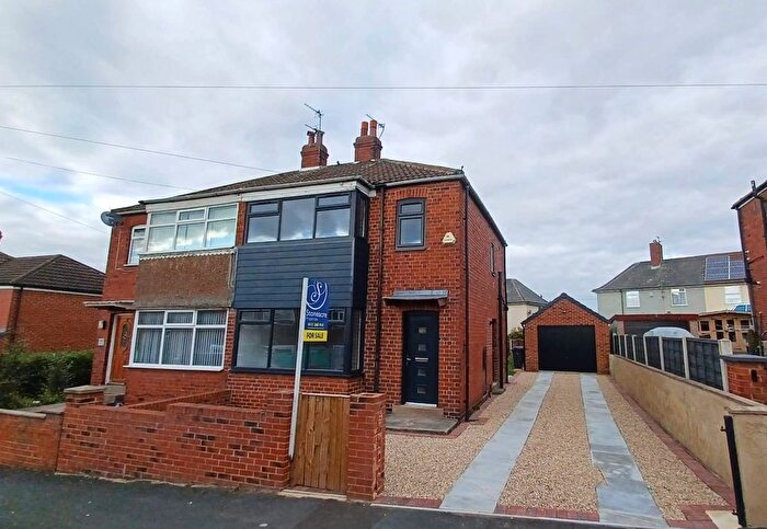 3 Bedroom Semi-Detached House To Rent In Wilfred Avenue, Leeds, West Yorkshire, LS15