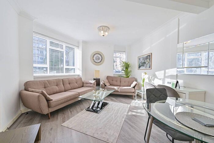 2 Bedroom Flat To Rent In Charlbert Street, St John's Wood, London, NW8