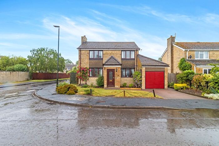 3 Bedroom Detached House To Rent In Holford Crescent, Kempsford, Fairford, Gloucestershire, GL7