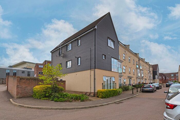 1 Bedroom Flat For Sale In Taylor Close, Tonbridge, TN9