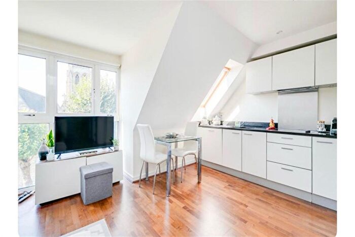 1 Bedroom Flat To Rent In Rylston Road, Fulham, SW6