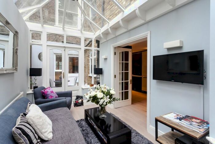 1 Bedroom Flat To Rent In St. Lukes Road, London, W11