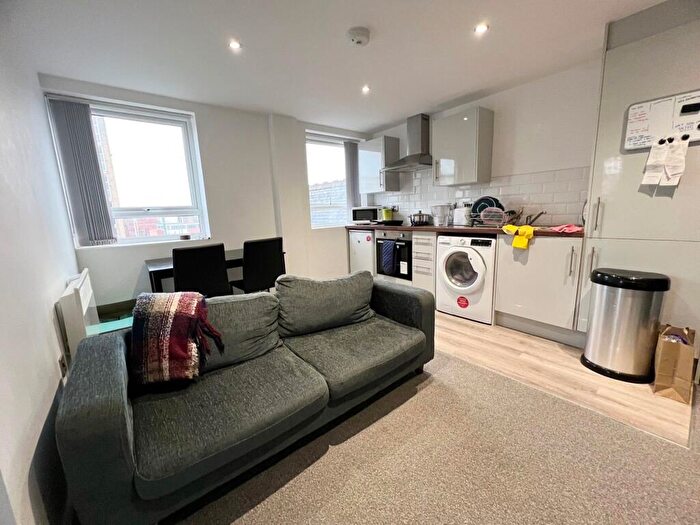 1 Bedroom Apartment For Sale In South Street, Hull, East Riding Of Yorkshire, HU1