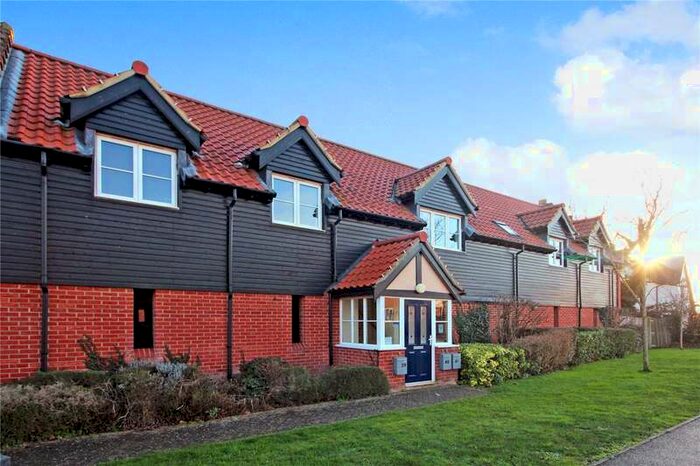 Flat To Rent In Trafalgar Square, Poringland, Norwich, Norfolk, NR14