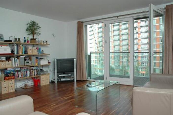 1 Bedroom Flat For Sale In Fairmont Avenue London, E14