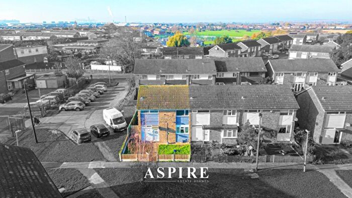 3 Bedroom End Of Terrace House For Sale In Seventh Avenue, Canvey Island, SS8