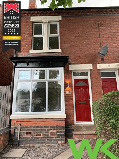 2 Bedroom End Of Terrace House To Rent In Thimblemill Road, Smethwick, B67