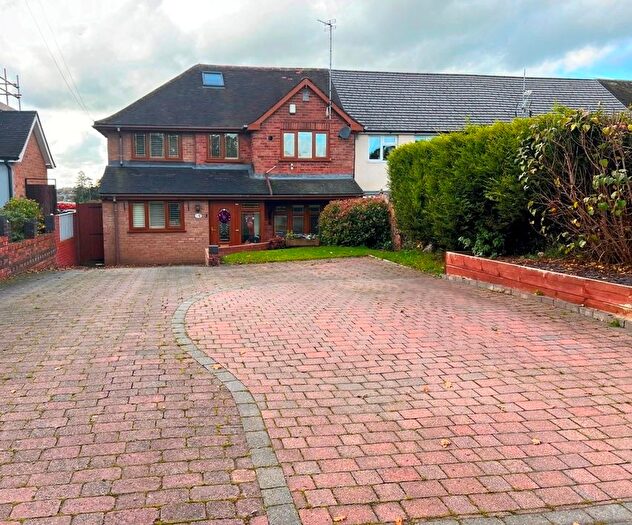 5 Bedroom Semi-Detached House For Sale In Jones Lane, Burntwood, WS7