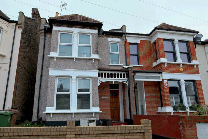 2 Bedroom Flat To Rent In Colworth Road, Upper Leytonstone, E11
