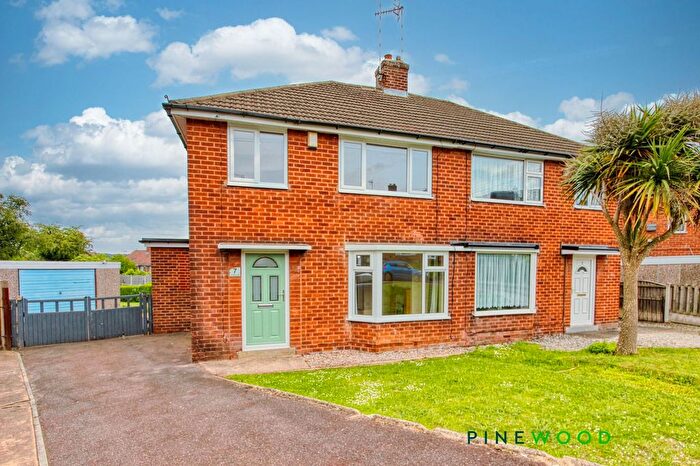 3 Bedroom Semi Detached House To Rent In Johnstone Close, Boythorpe, S40