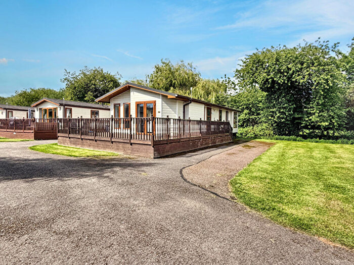 2 Bedroom Lodge For Sale In Carnoustie Court Tydd St Giles Golf And Country Club, Kirkgate, PE13