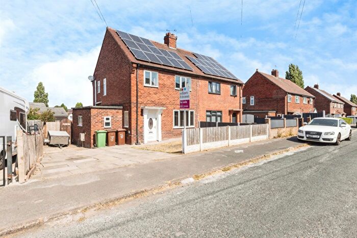 3 Bedroom Semi-Detached House For Sale In Mill View, Hemsworth, Pontefract, WF9