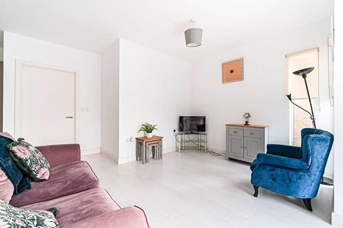 2 Bedroom Flat For Sale In Blessington Road, Blackheath, London, SE13