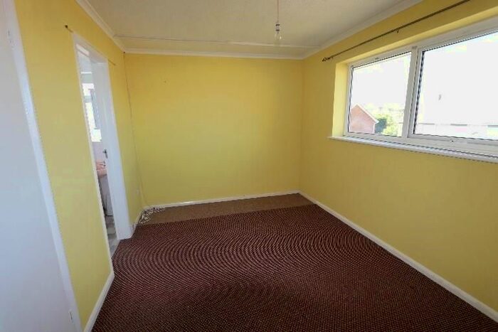 1 Bedroom Flat To Rent In Windsor Way, Polegate, BN26