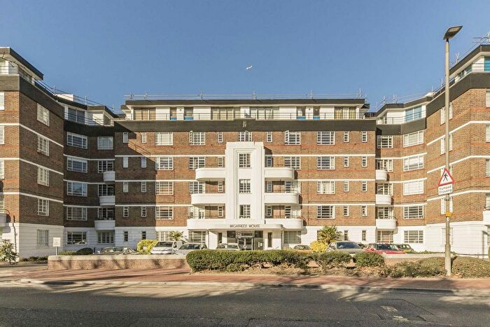 2 Bedroom Flat To Rent In Nightingale Lane, Balham, SW12