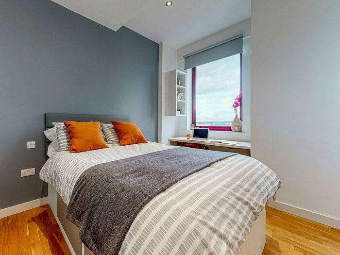 2 Bedroom Apartment To Rent In Apt, Q One Residence #, LS2