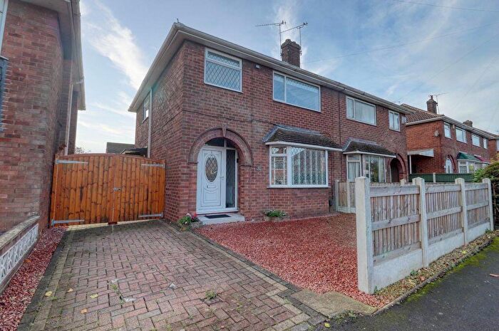 3 Bedroom Semi-Detached House For Sale In Copse Road, Scunthorpe, DN16