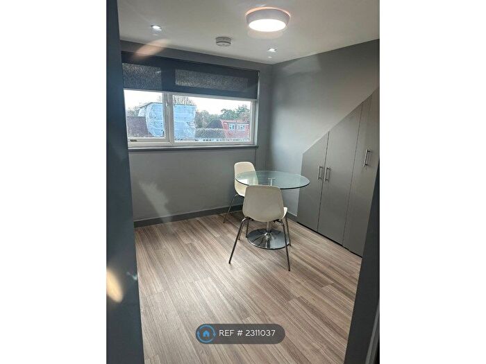 1 Bedroom Flat To Rent In Acton, London, W3