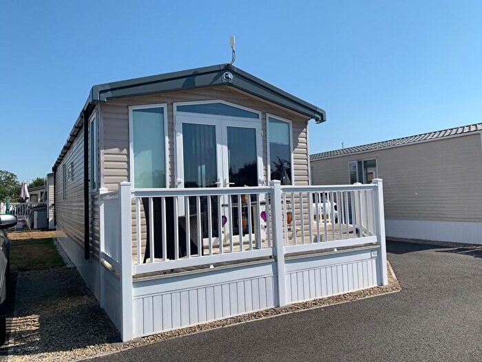 2 Bedroom Park Home For Sale In Fairways, Bawdrip, TA7