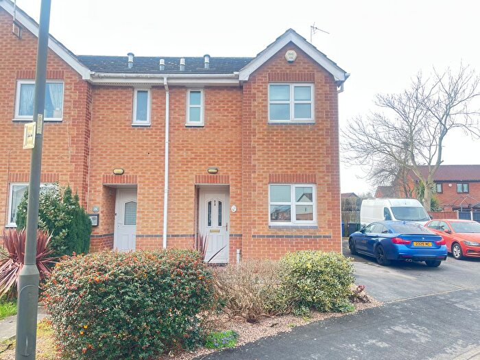 2 Bedroom End Of Terrace House To Rent In Clearwell Croft, Doncaster, DN5