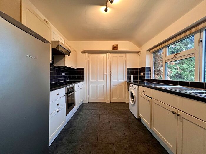 1 Bedroom Flat To Rent In Flamstead Road, Becontree, RM9