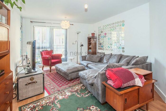 1 Bedroom Flat To Rent In Bamboo Court, Woodmill Road, Clapton, E5