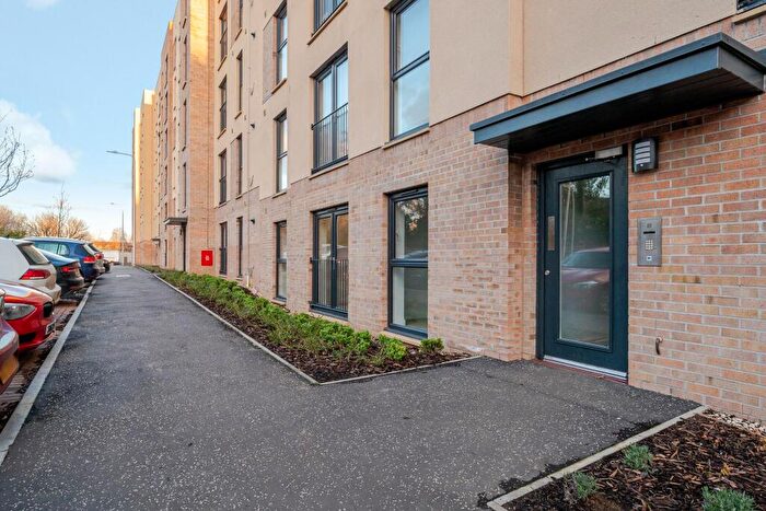 3 Bedroom Flat To Rent In Kilpatrick Grove, Bonnington, Edinburgh, EH6