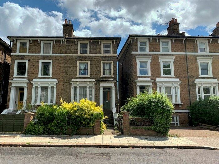1 Bedroom Apartment To Rent In St. Mary's Road, London, SE15