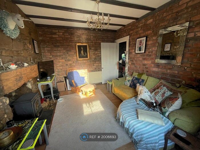 2 Bedroom Maisonette To Rent In Main Street, East Calder, EH53