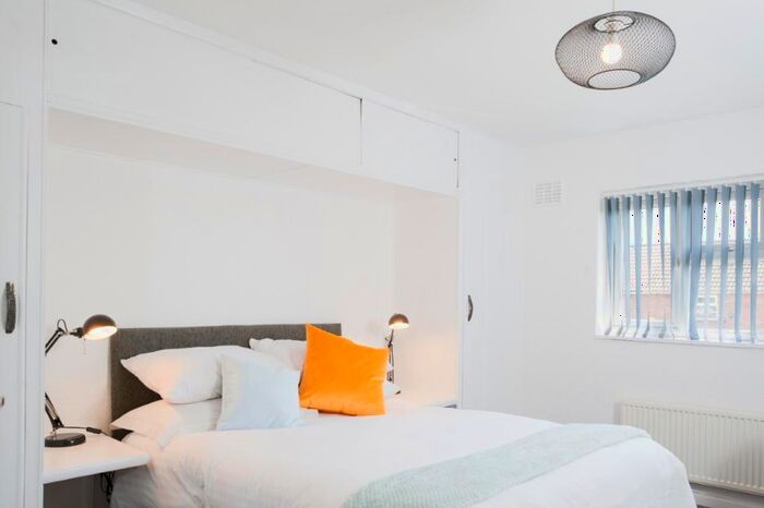 4 Bedroom House To Rent In Tilling Road, Bristol, BS10