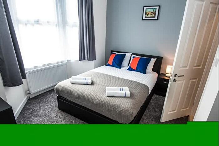 1 Bedroom Property To Rent In Leeds Street, London, N18