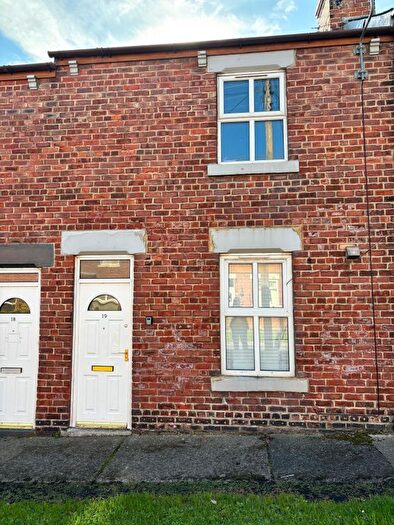 2 Bedroom Town House To Rent In Bourne Street, Easington, SR8