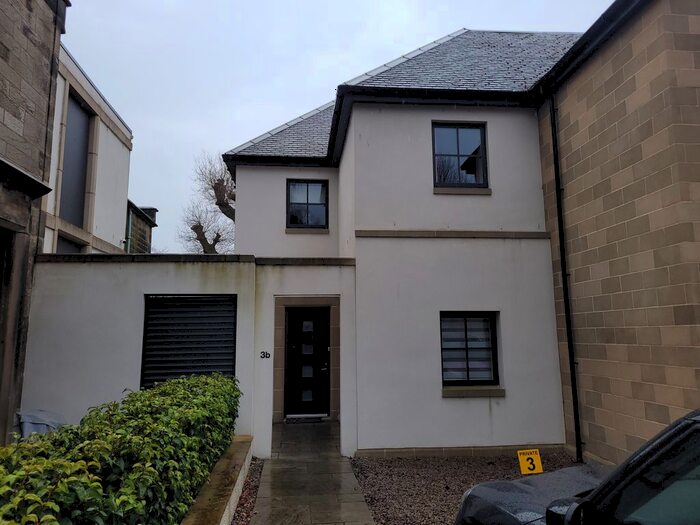 3 Bedroom Flat To Rent In Arnothill House, Falkirk, FK1