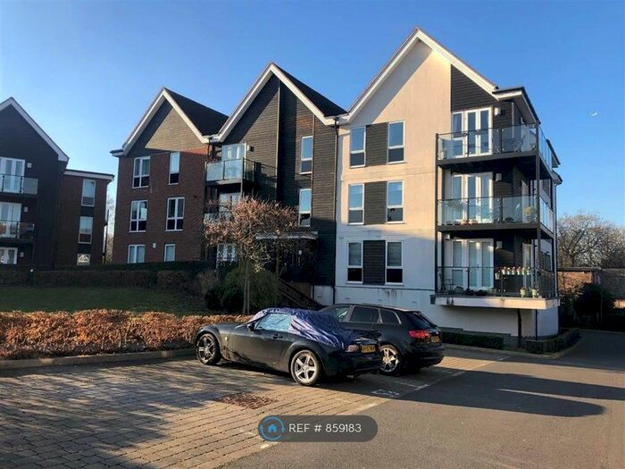 2 Bedroom Flat To Rent In Mill Drive, Ruislip, HA4