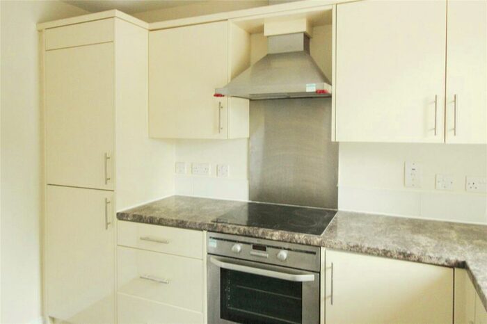 3 Bedroom Semi-Detached House To Rent In Stayton Road, Sutton, Surrey, SM1